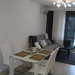 Modern Apartment Sofia Center