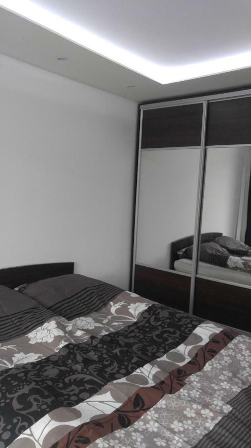 Modern Center Apartemen *