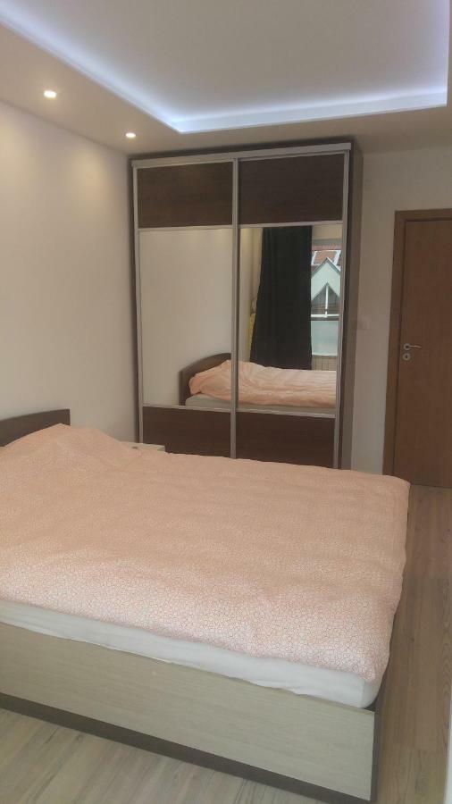 Modern Center Apartemen *