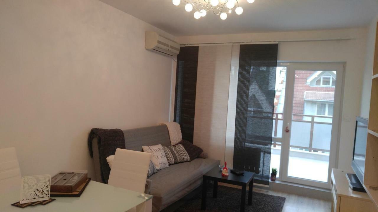 Modern Center Apartemen Sofia